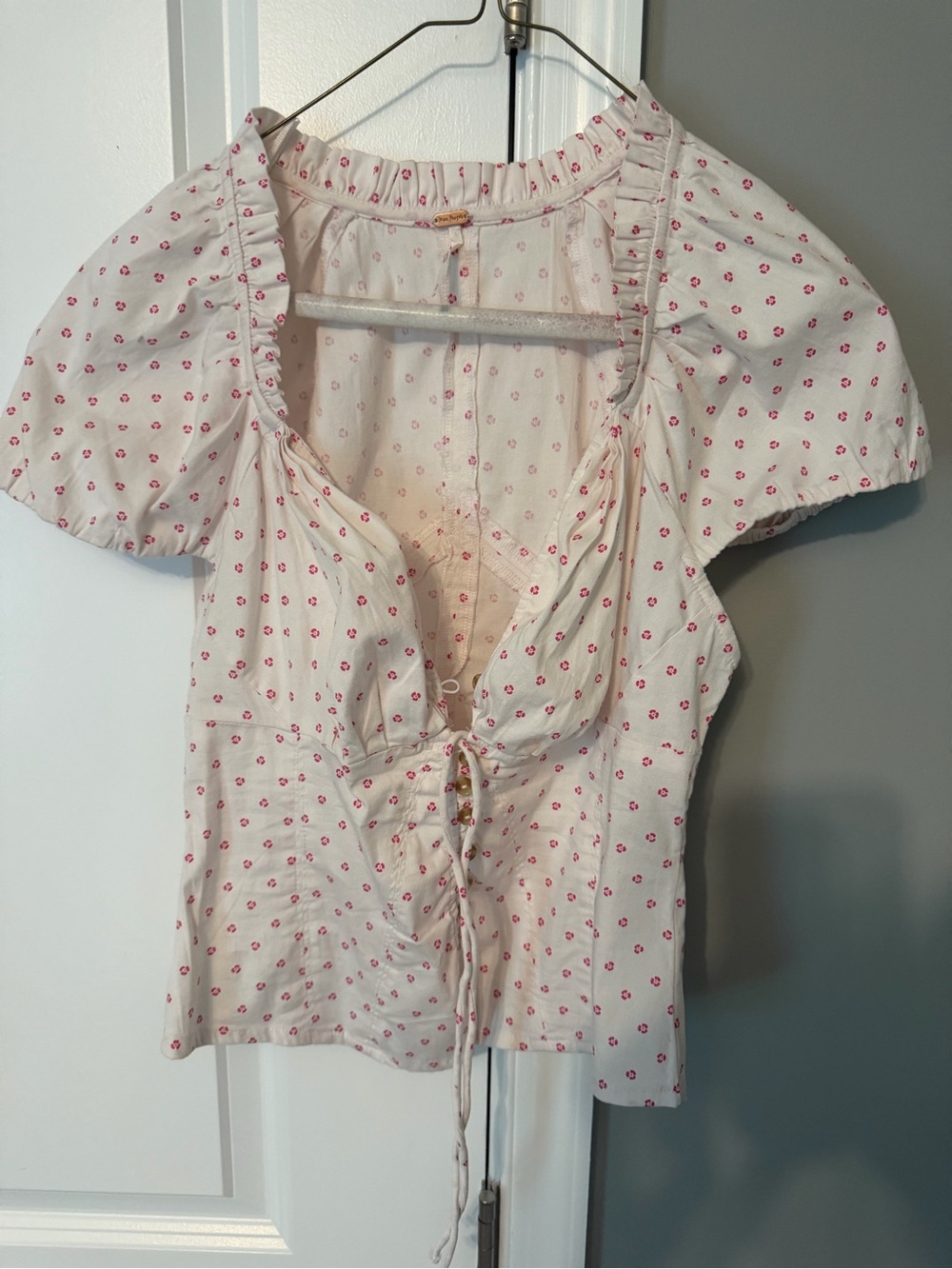 Free People Cream Tie-Front Floral Puff Sleeve Top